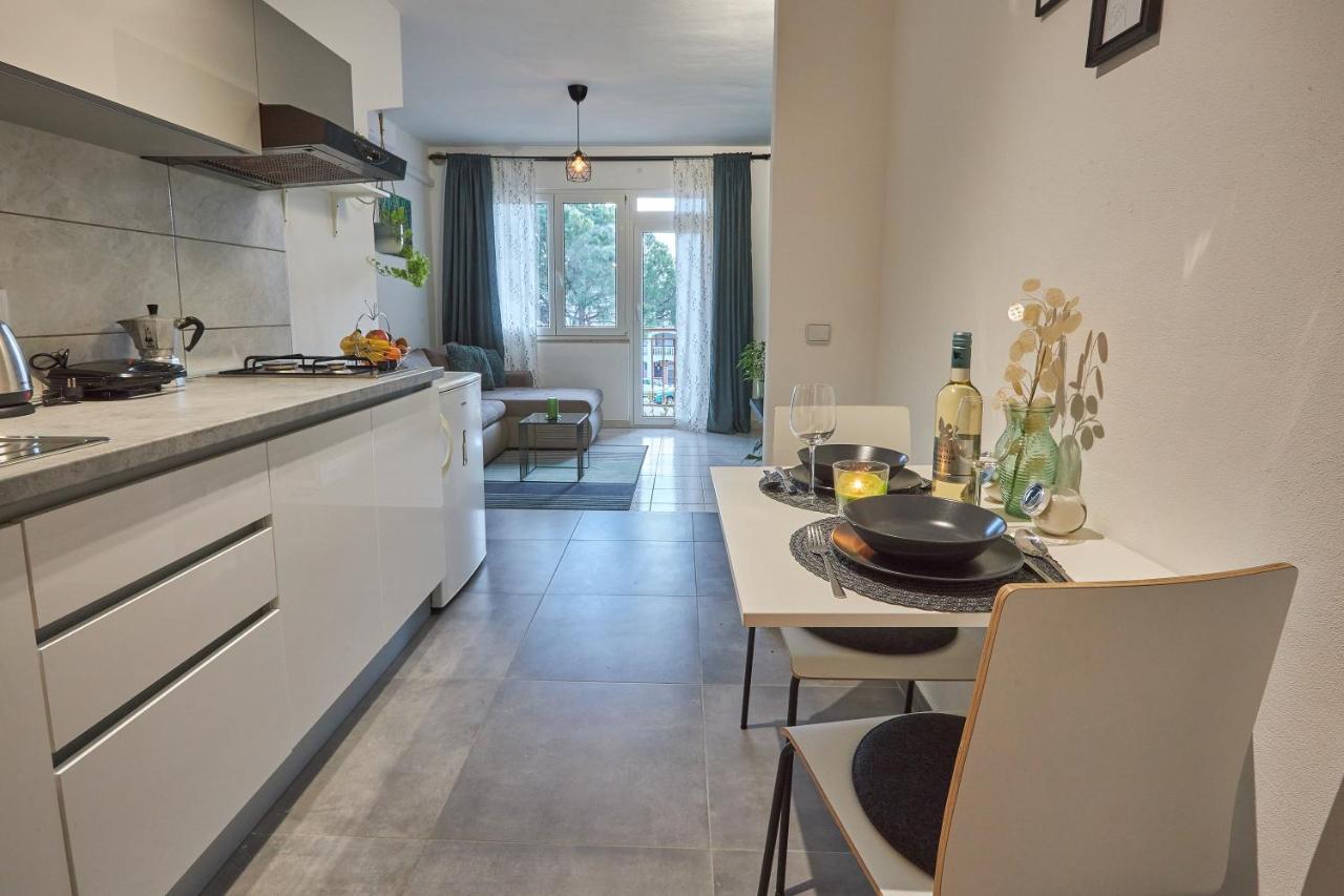 Apartment Green Poreč Dış mekan fotoğraf
